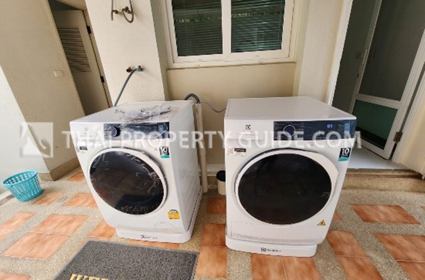 House with Shared Pool in Nichada Thani 